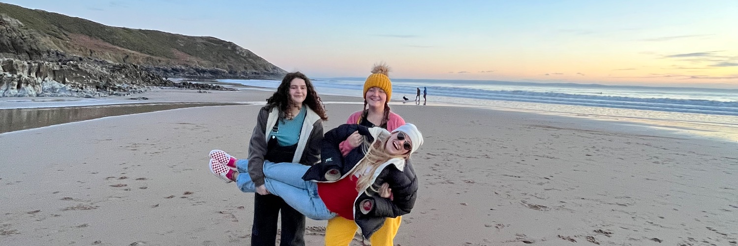 phoebe_bh's profile banner image