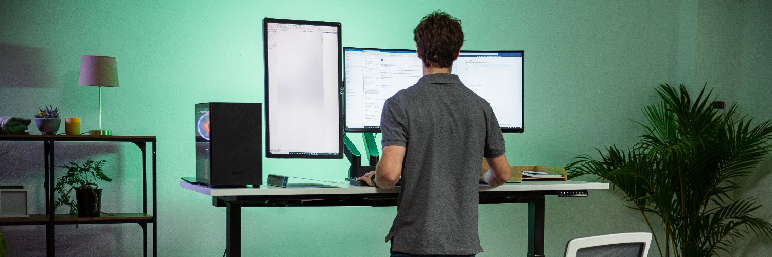 ZenSpaceDesks's profile banner image