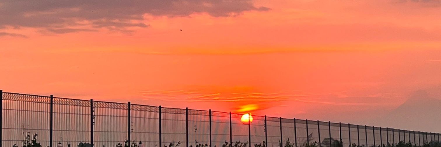 nsrendah's profile banner image
