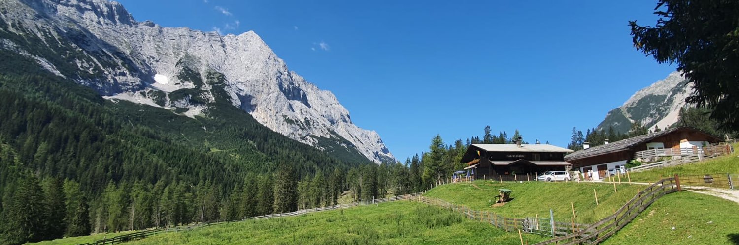 AnniH90's profile banner image