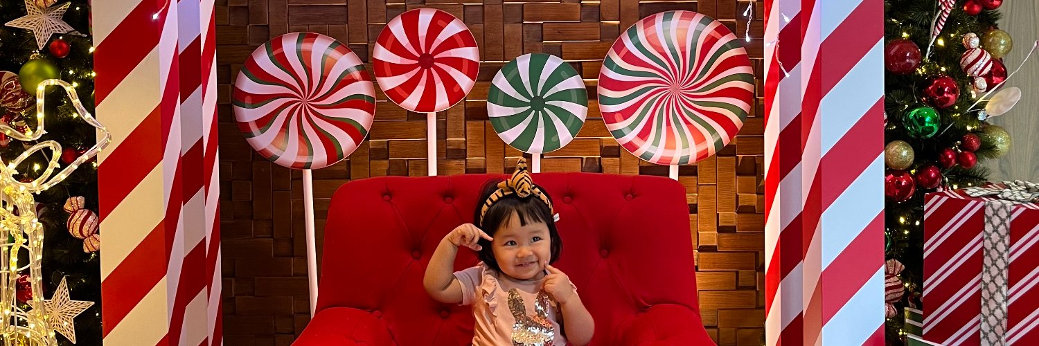 deandhiniii's profile banner image