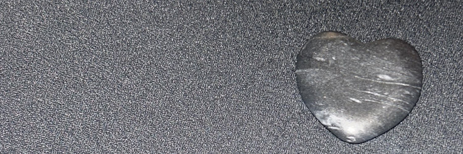 hynneell's profile banner image