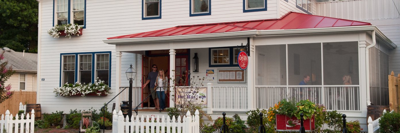 Del Ray Cafe banner