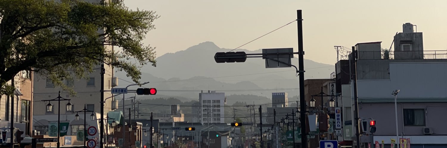 withamoomluhere's profile banner image