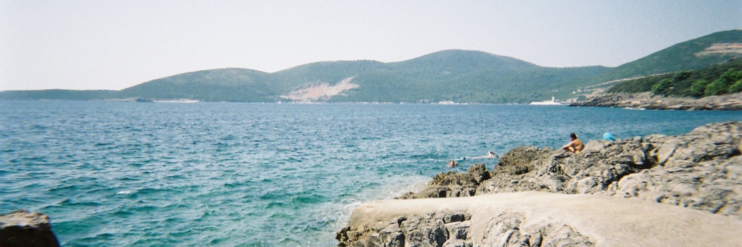 m__pvt's profile banner image