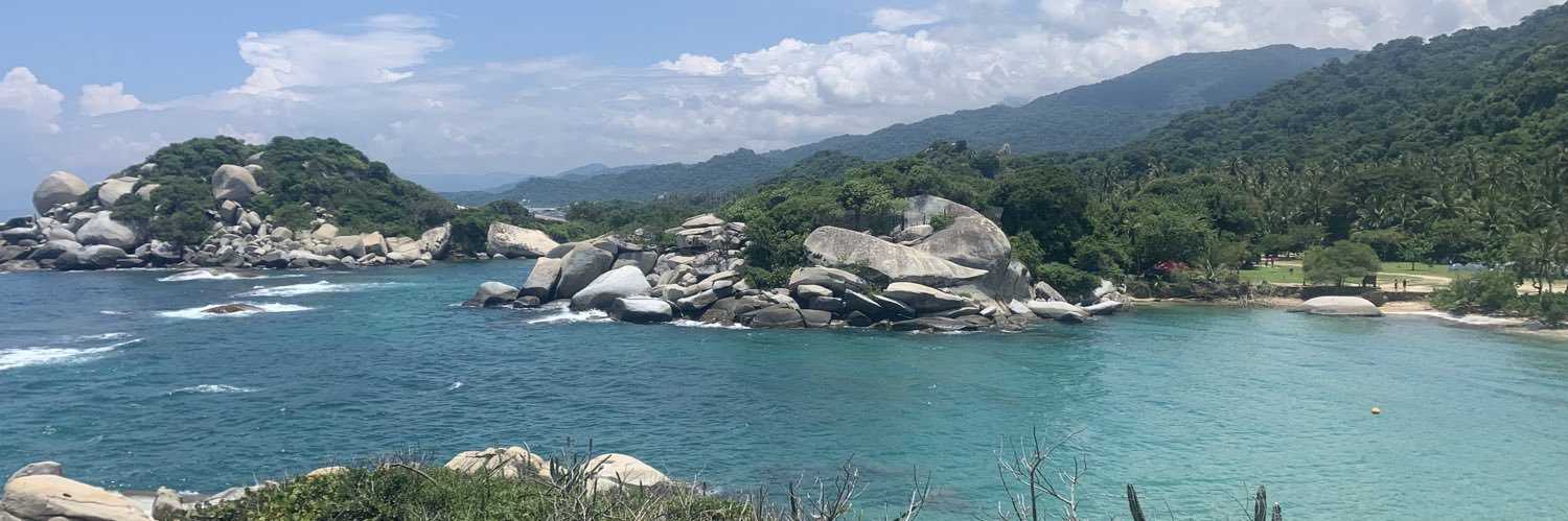 LINDACARO_'s profile banner image