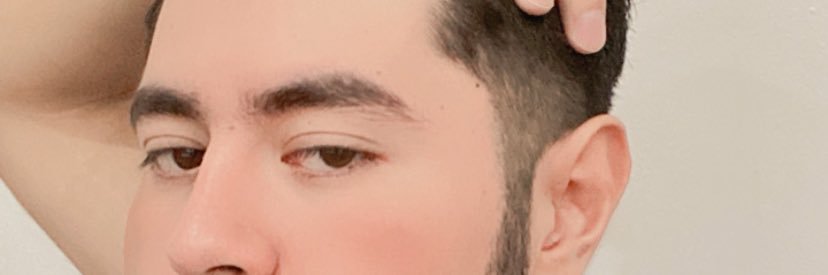 laloeegg's profile banner image