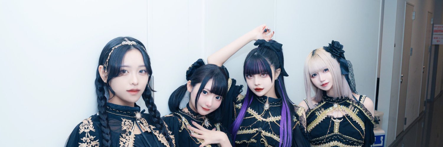 syuk043's profile banner image
