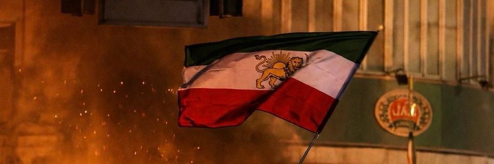 pariiiisam's profile banner image
