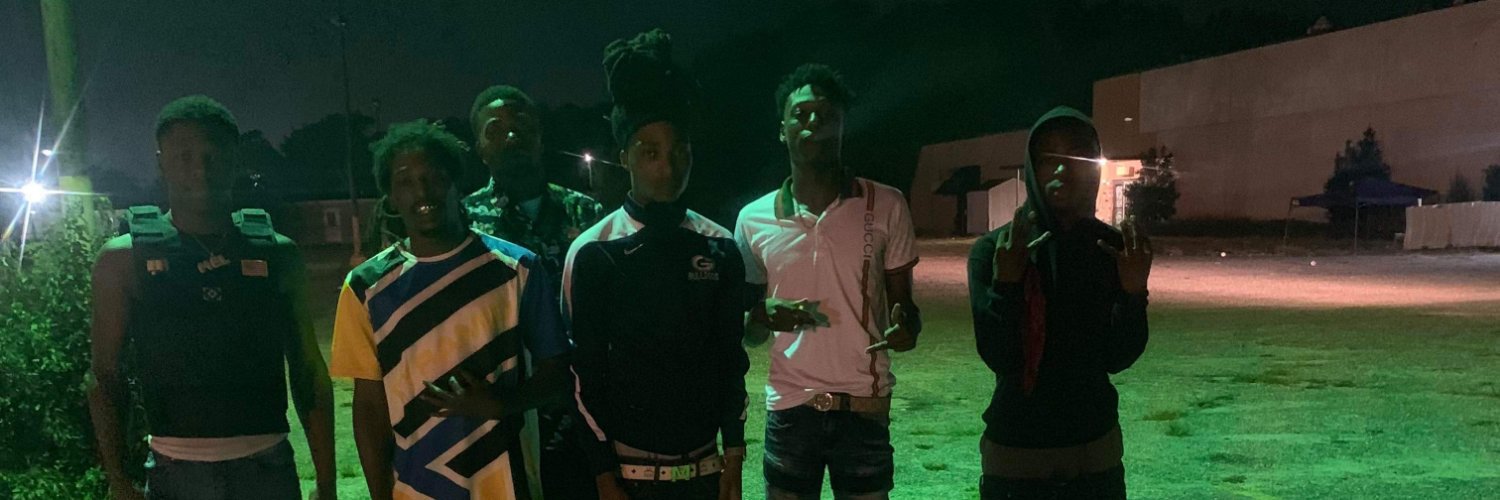 33_mizzy's profile banner image
