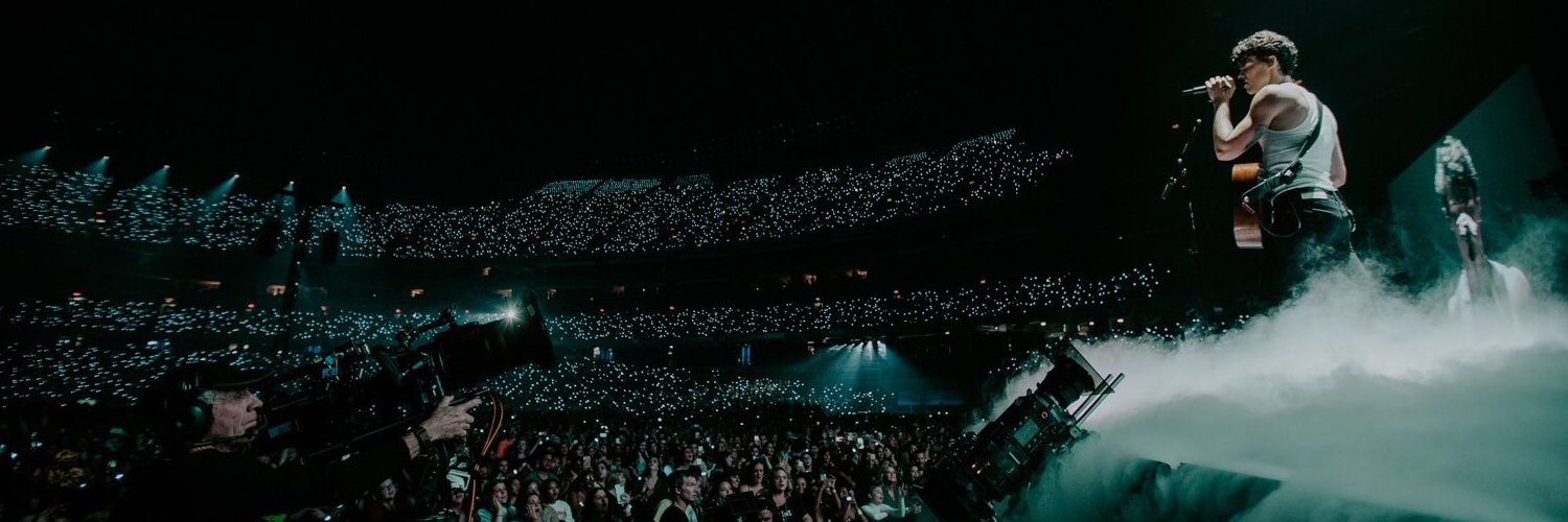 happyniam's profile banner image