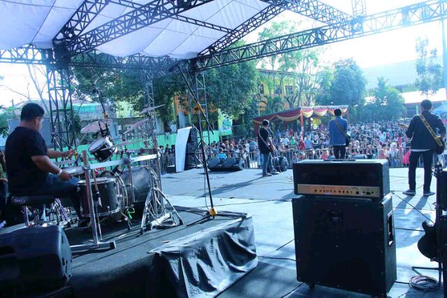 Vertikal Band banner