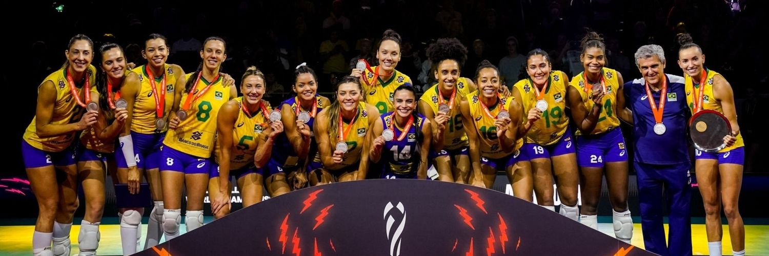 beatriz 💙🤍 banner