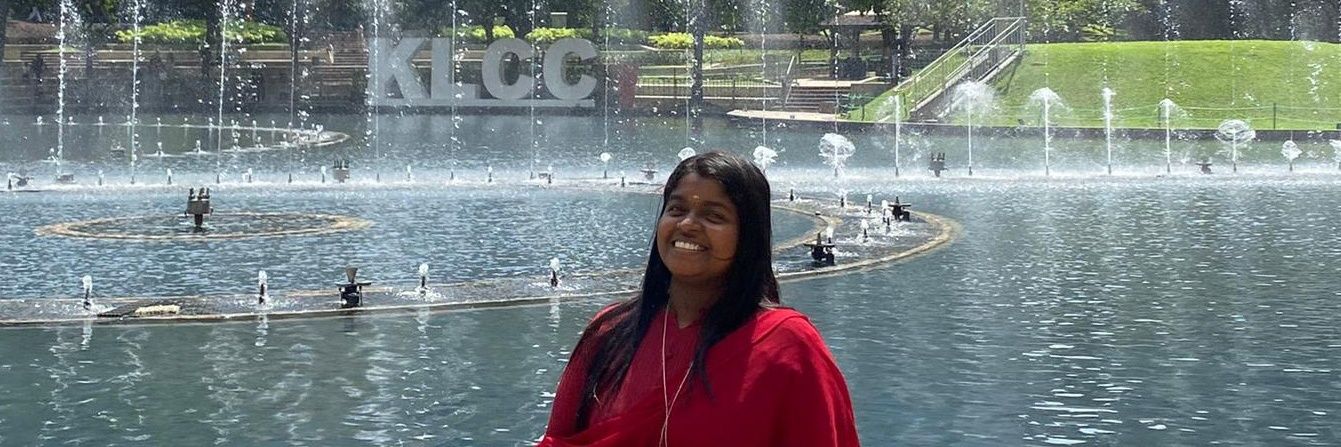 Meethi_R's profile banner image