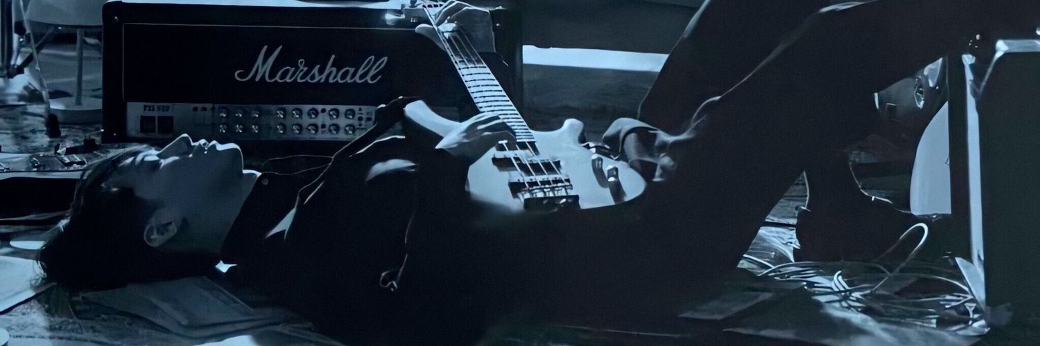 karlinarhy's profile banner image