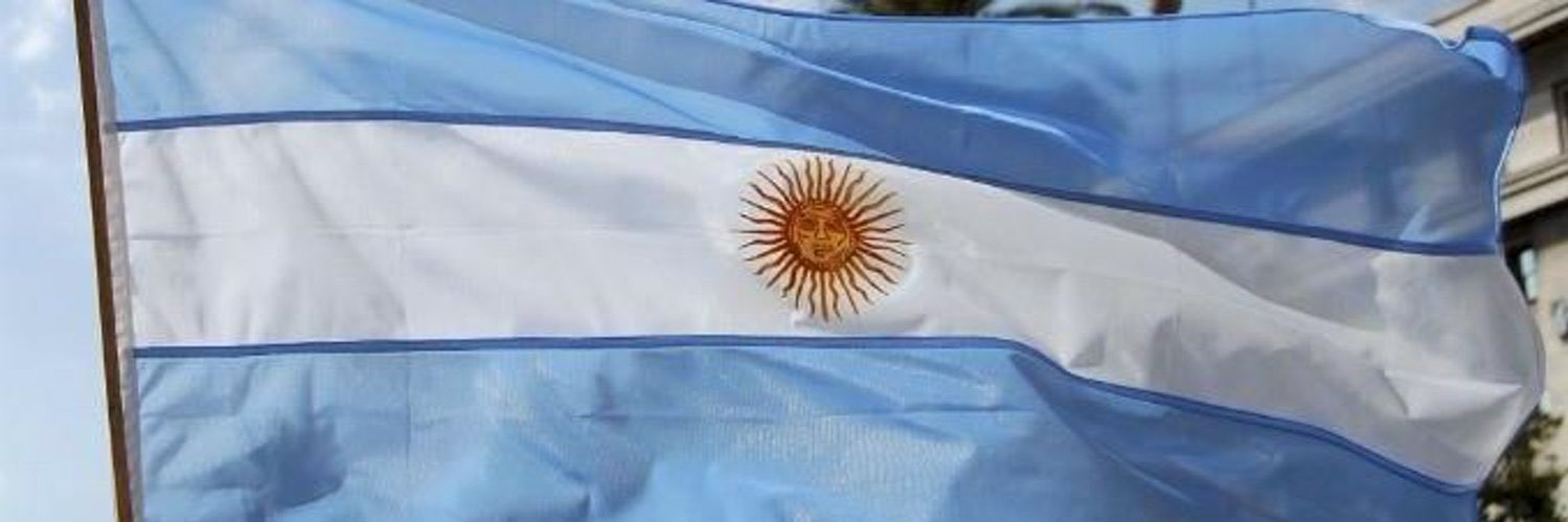 D E M I À N 🇦🇷 DEL 2,03%'s banner