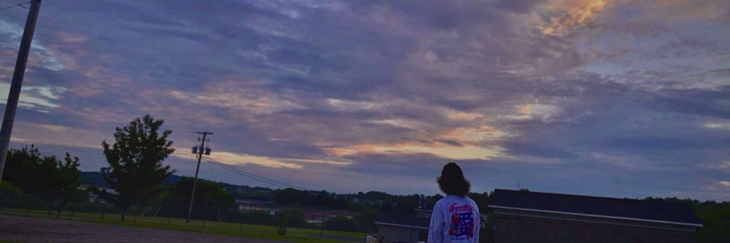 Treycroms's profile banner image