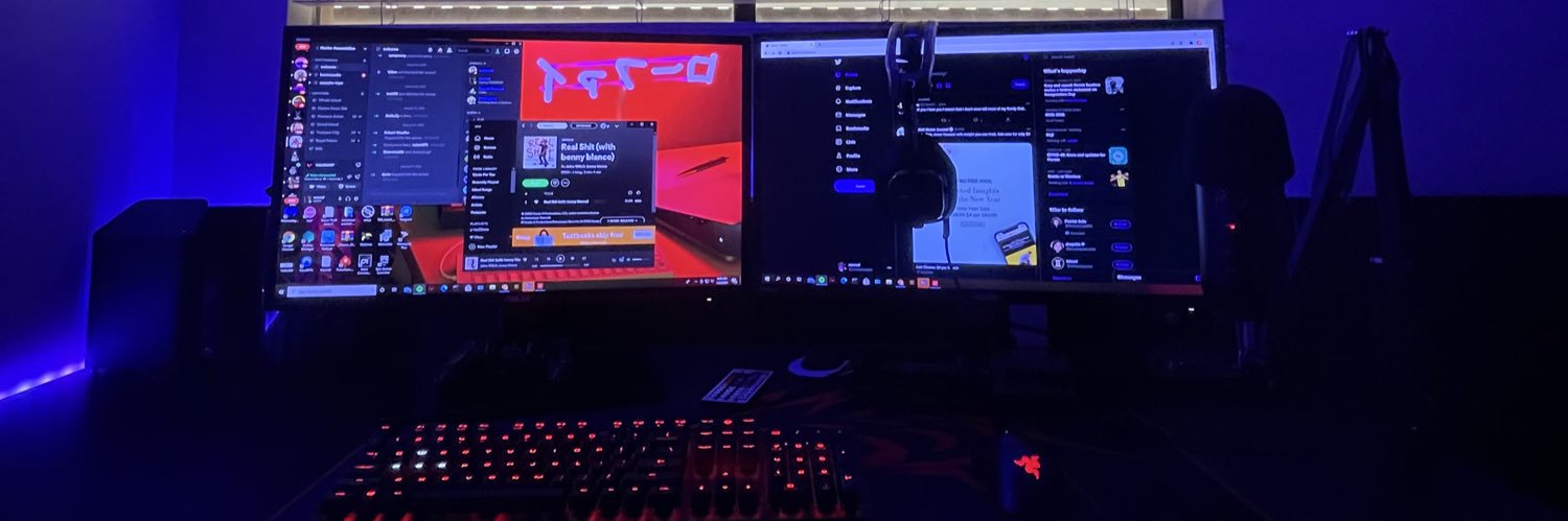 creasful's profile banner image