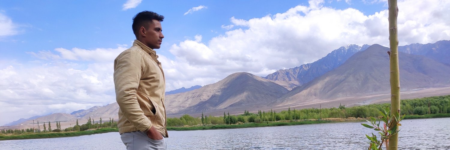 Vikash Chaudhary🇮🇳 banner