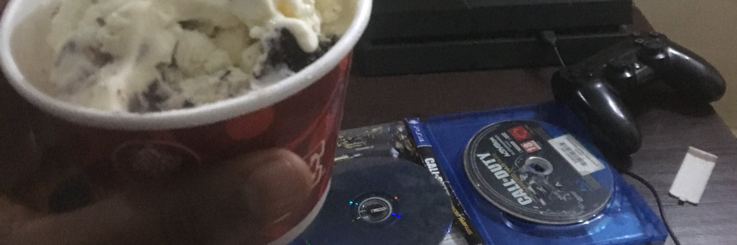 Dee_I's profile banner image