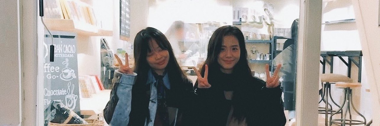 𝑱𝑱 👯‍♀️'s banner