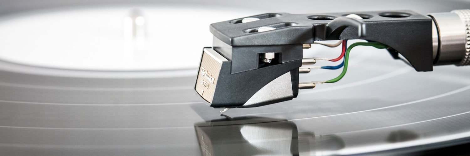 Tomas Pivarci banner