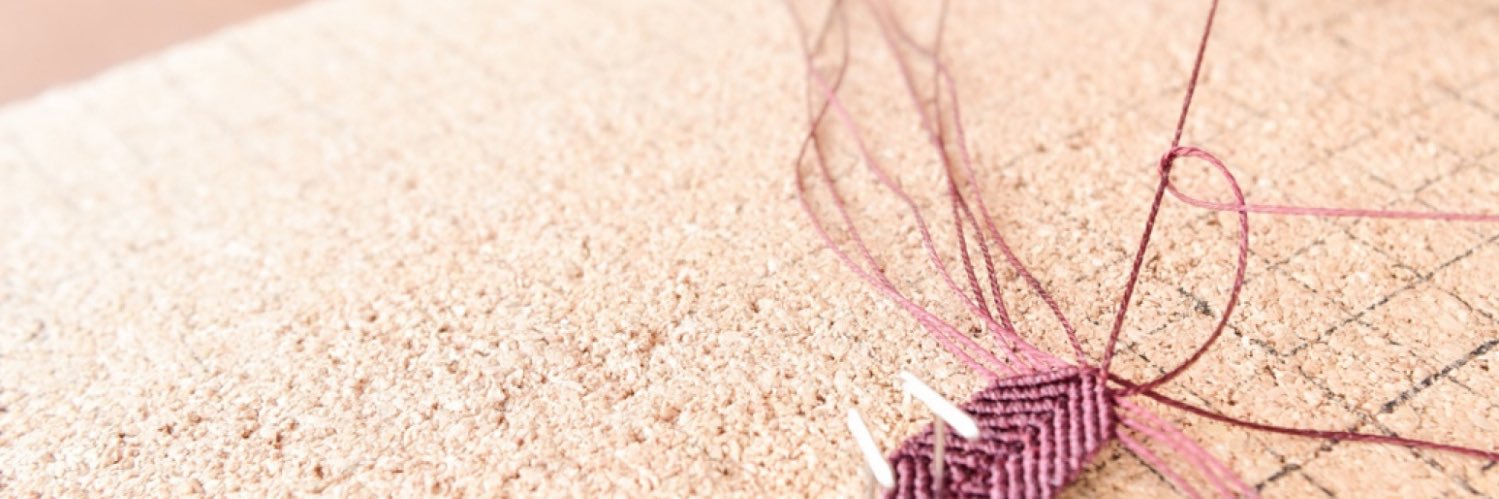糸模様 banner