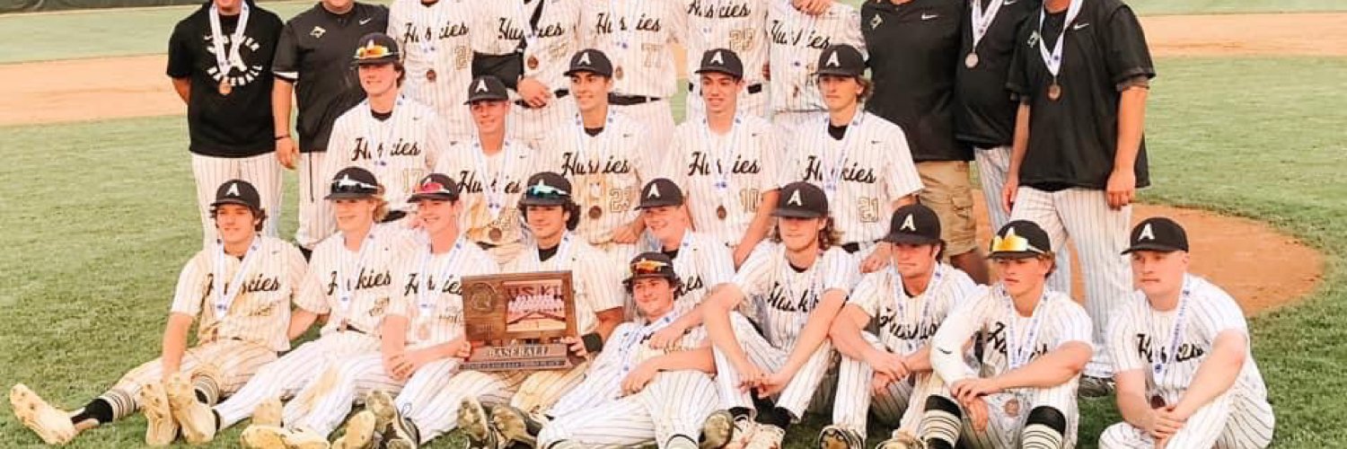 Roll ‘Skies banner