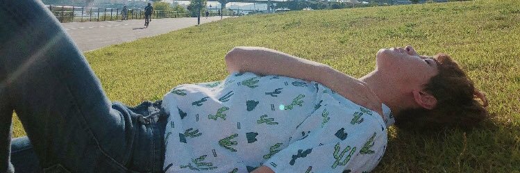 amberv18's profile banner image