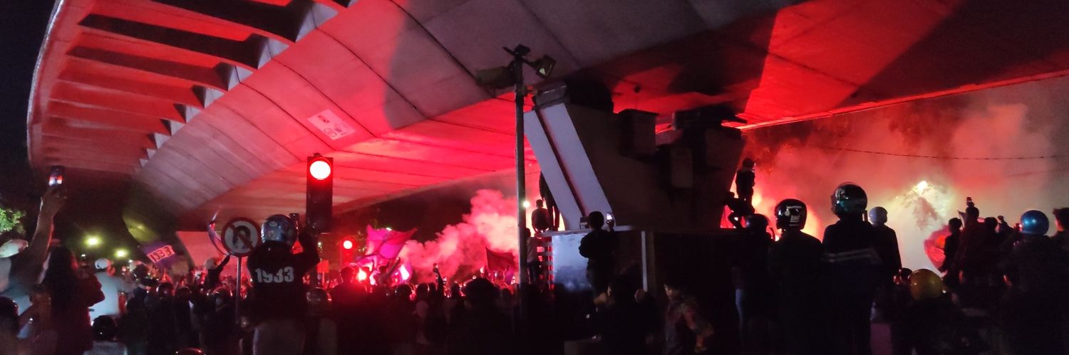 ˌʌn.dɪˈfaɪnd banner