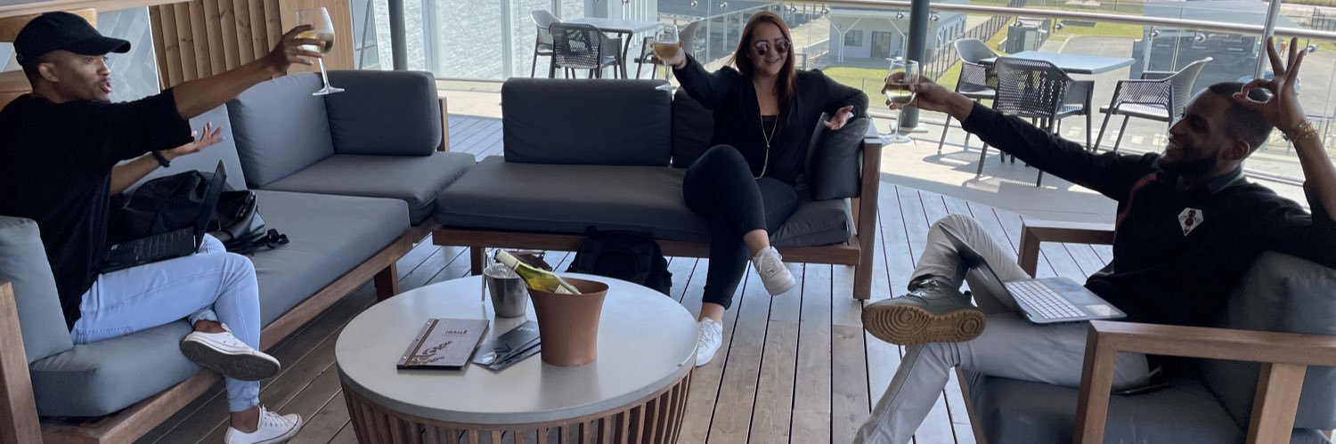 thetarynlee's profile banner image