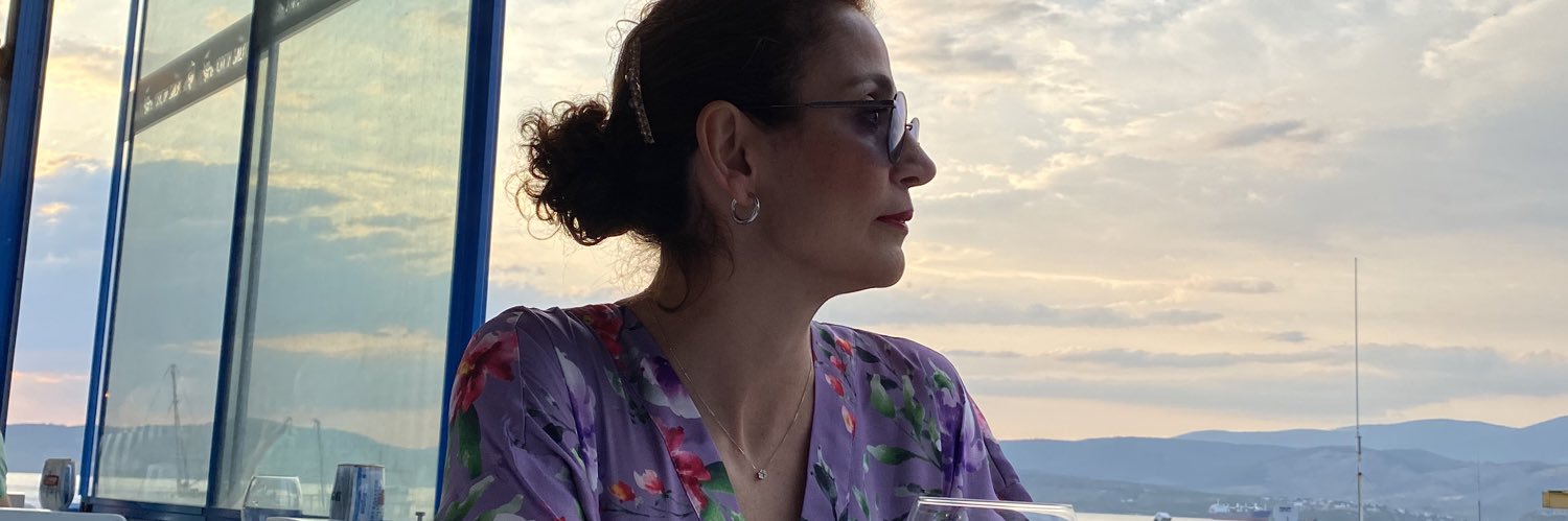 resmogrt's profile banner image