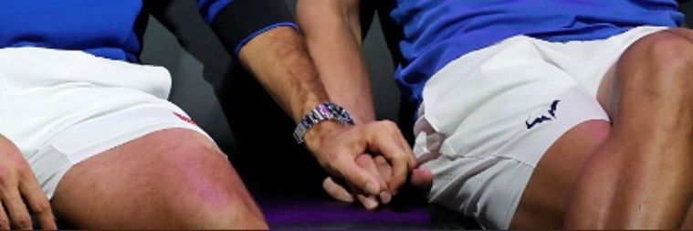 i's banner