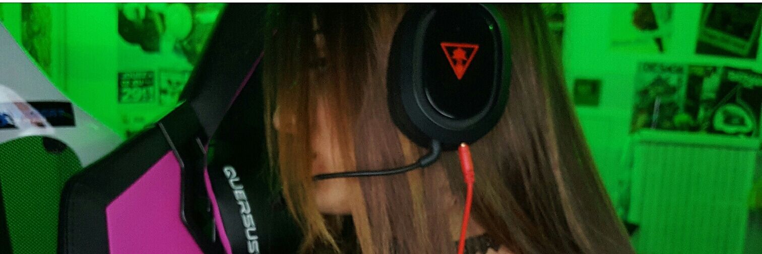 Julia Gameuse banner