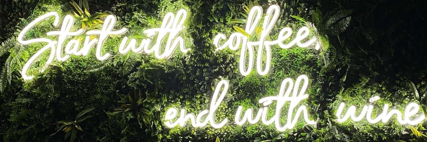 robinkarns's profile banner image