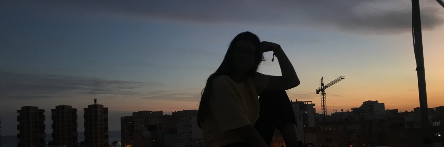 gloriahernant's profile banner image