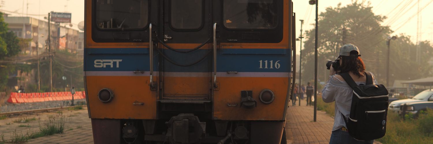 moomuan04's profile banner image