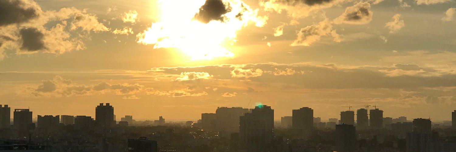 LinhClayton3's profile banner image