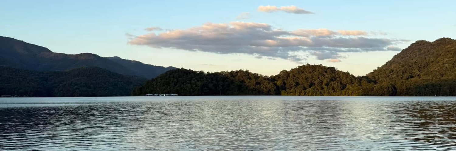 je_mai's profile banner image