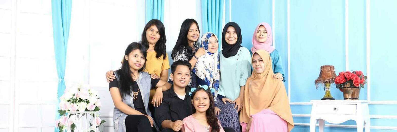 heny_hidayat's profile banner image