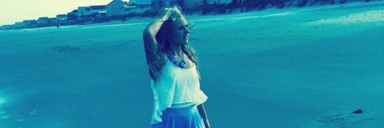 caroline__2121's profile banner image