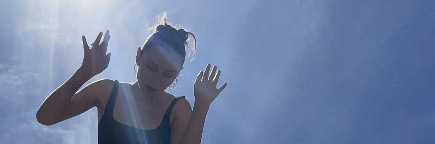 madeleinemayi's profile banner image