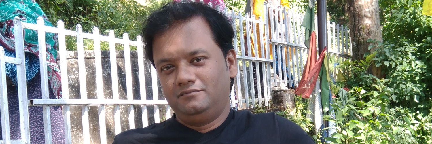 Contactmomin's profile banner image