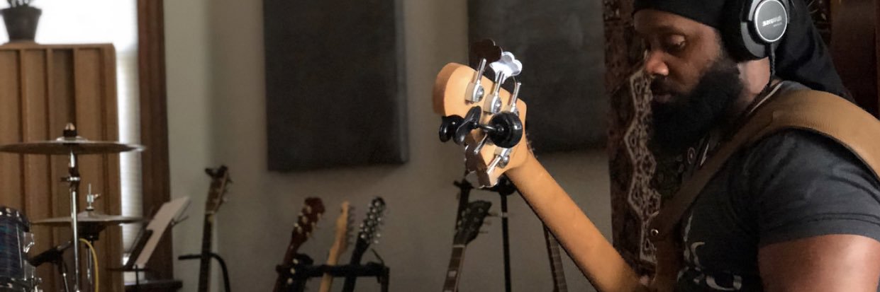 Aflatmusic's profile banner image