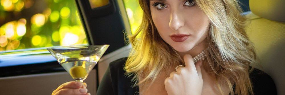vanymlyty's profile banner image