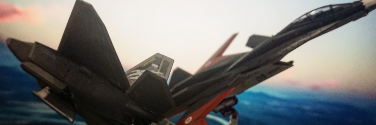 LoremPC's profile banner image
