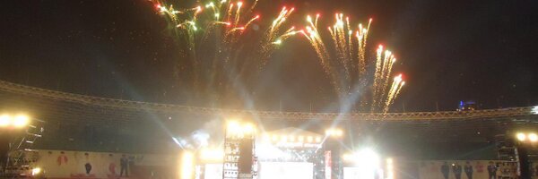 cialing_bee Profile Banner