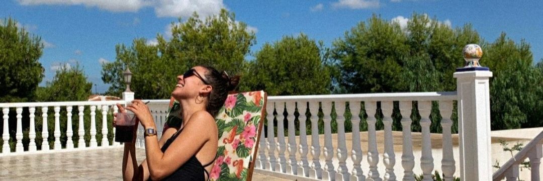 LauraJuarez98's profile banner image