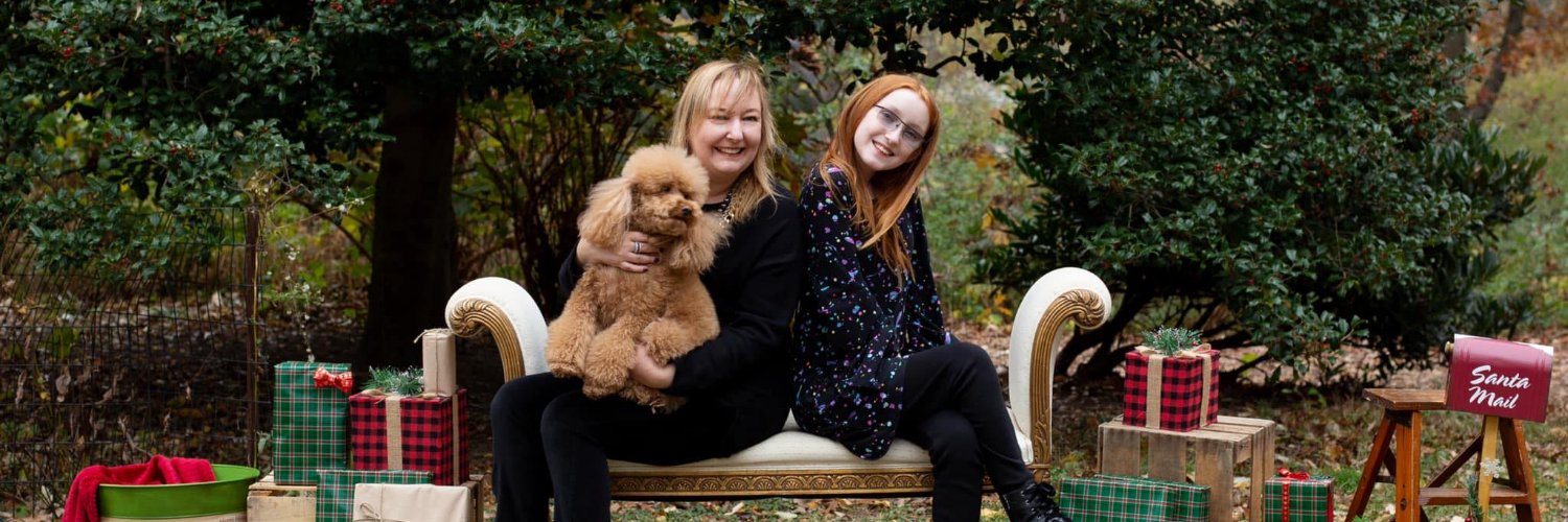 Elaine Apricot banner