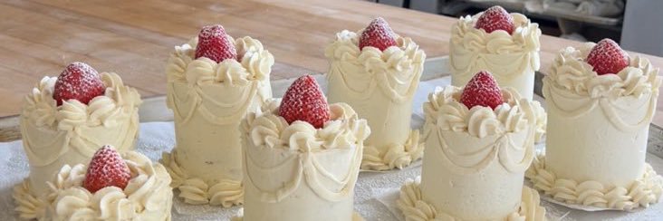 stuffie🕯️🥀🍰's banner